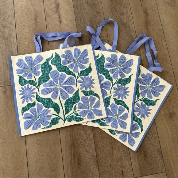 T.J.Maxx Handbags - Homegoods TJMaxx Marshalls Flower Print Reusable Shopper Tote Bags Set of 3